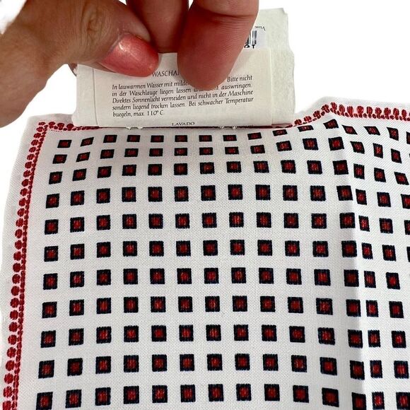 NWT Brunello Cucinelli Men’s Silk Pocket Square - Tiny Box Cubes - Picture 3 of 9